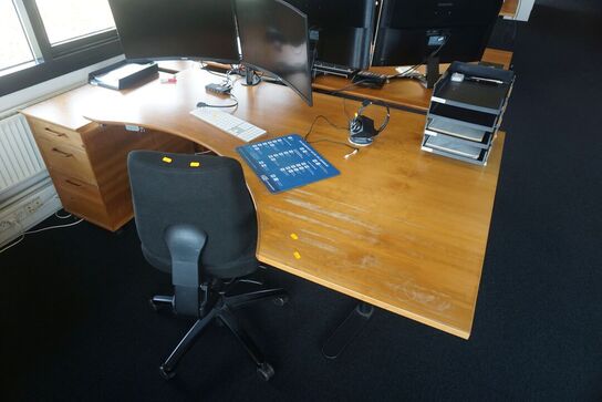 Hæve/sænkebord inkl. stol og 2 stk. kontorskab