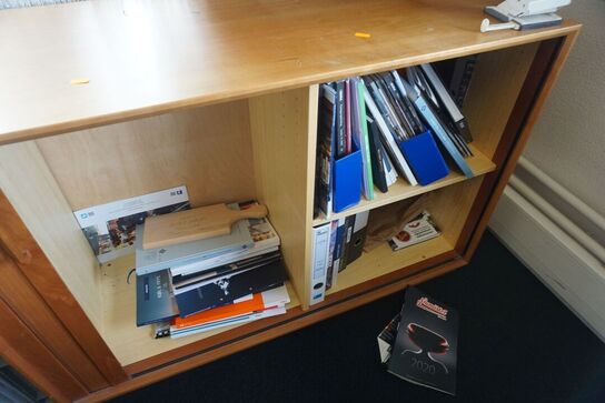 Hæve/sænkebord inkl. stol og 2 stk. kontorskab