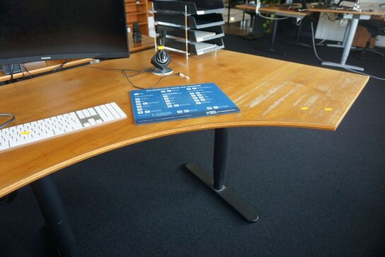 Hæve/sænkebord inkl. stol og 2 stk. kontorskab