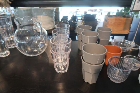 Plastkopper, plastglas, køletasker m.m.