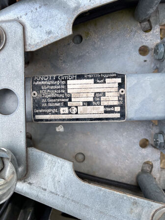 Trailer VARIANT VA 756