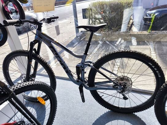 Mountainbike Giant Stance 29 2 Full Suspension S/29"