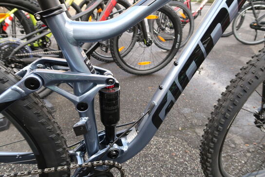 Mountainbike Giant Stance 29 2 Full Suspension S/29"