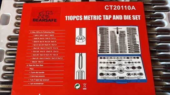 Komplet gevindskæresæt med 110 dele i praktisk kuffert