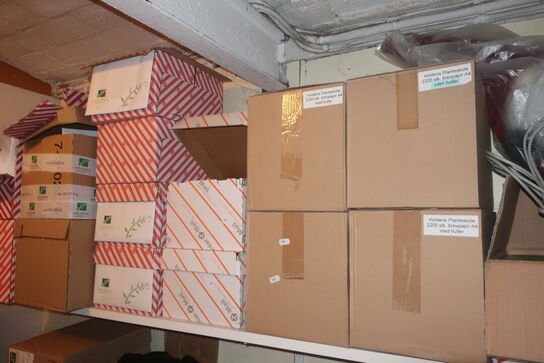 Diverse brevpapir med logo