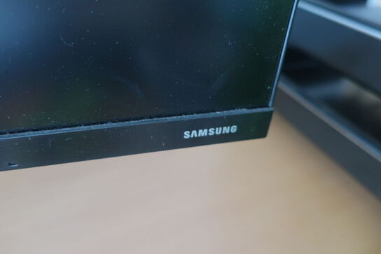 2 stk. skærme SAMSUNG F27T450FQR m.m.