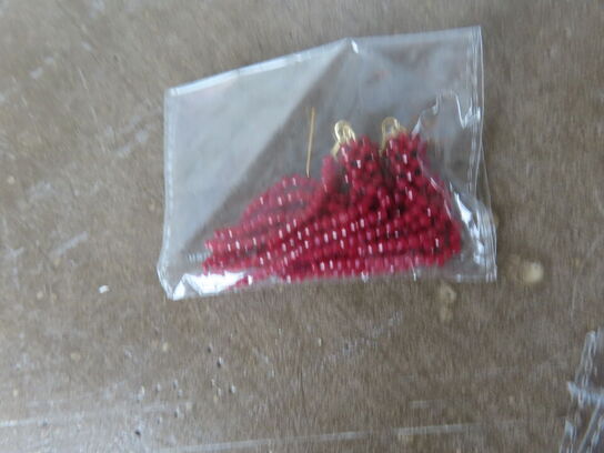 50 stk øreringer i assoterede farver