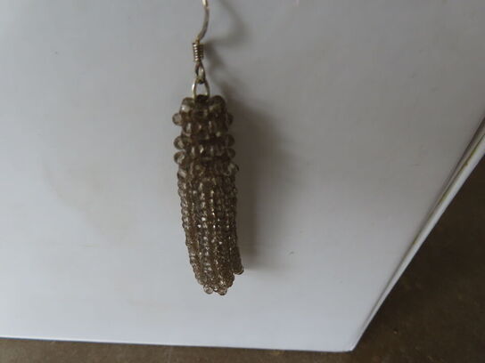 50 stk øreringer i assoterede farver