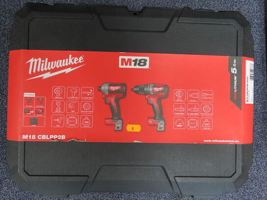 2 stk. MILWAUKEE boremaskiner