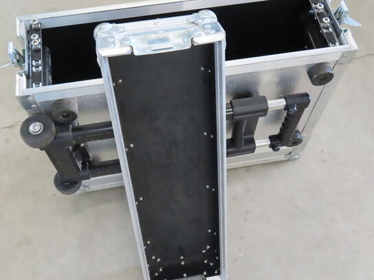 Flightcase til 2 units. Med static og hjul