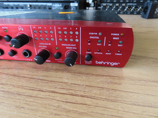 Lydkort - BEHRINGER FIREPOWER FCA1616