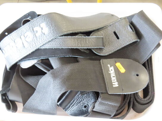 Kasse med 8 stk. guitar stropper