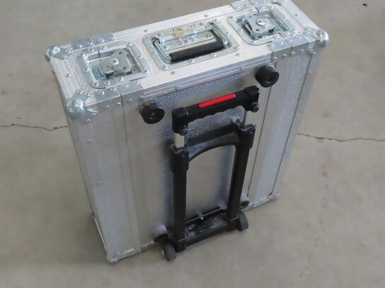 Flightcase til 2 units. Med static og hjul