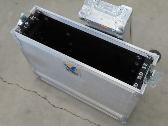 Flightcase til 2 units. Med static og hjul