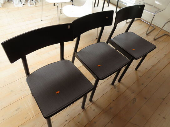 3 stk. Spisebordsstole i finer med polstret sæde