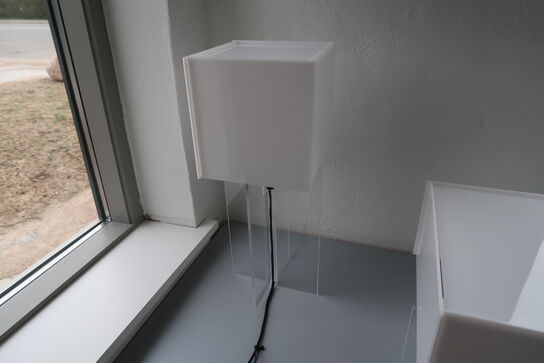 Bordlampe FRITZ HANSEN CROSS-PLEX T-300 Opal Klar