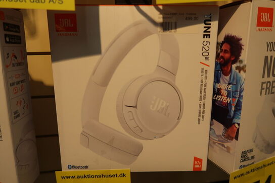 JBL TUNE 520BT - White