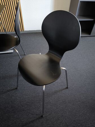 Bord med 6 stk. stole