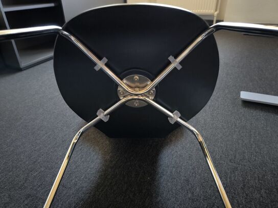 Bord med 6 stk. stole