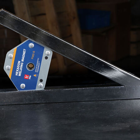 5 stk. Hexagon svejsemagnet FM2-S – 25 kg trækkraft (30° / 45° / 60°)