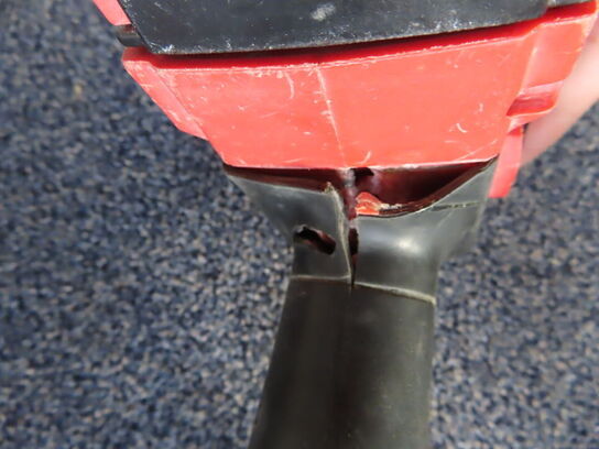 Slagnøgle, lygte og 3 stk. batteri MILWAUKEE M18