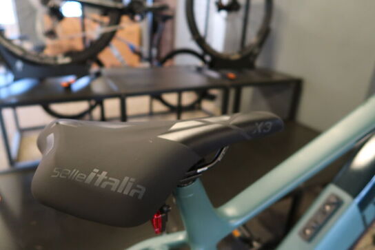 Elmountainbike IXGO MX-E Three 600 med batteri uden lader