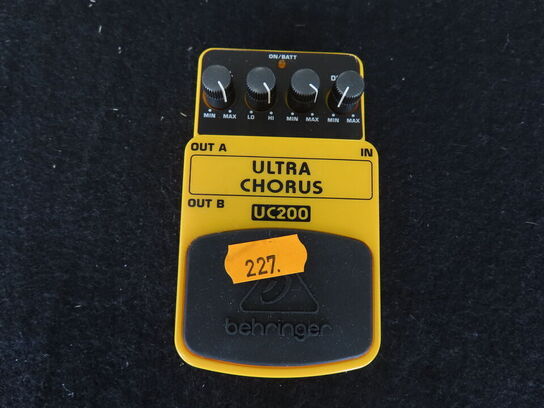 Guitarpedal - Ultra chorus UC200 - BEHRINGER