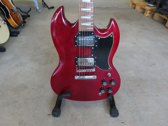 Guitar SUPREME AAGE inkl. Stativ