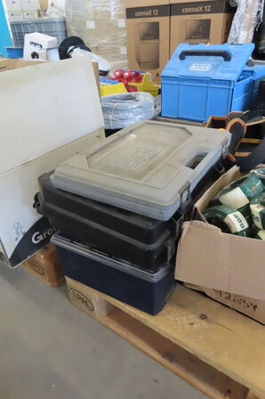 Afdækningstape, værktøjtaske & skruer mv. 