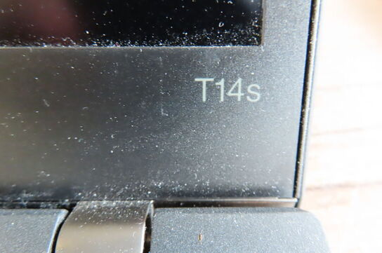 Bærbar computer LENOVO T14S 