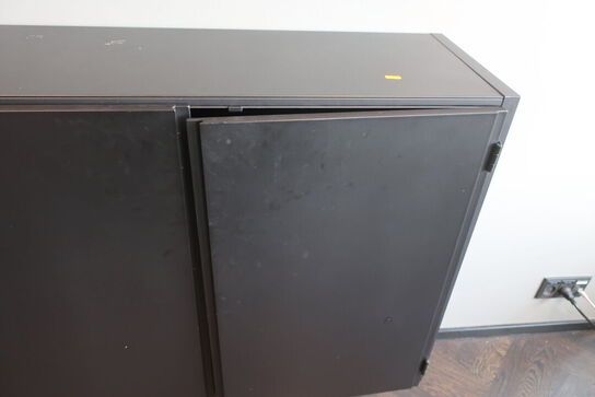 2 stk. væghængt reoler