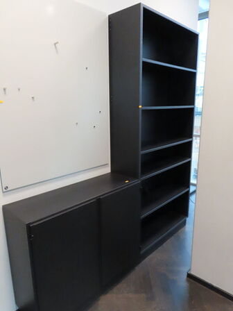 3 stk. kontorreoler og 3 stk. skuffemoduler