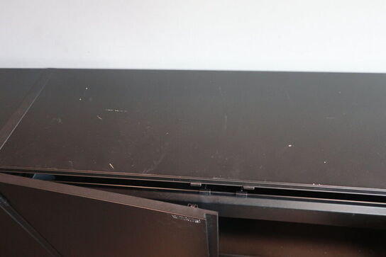 2 stk. væghængt reoler