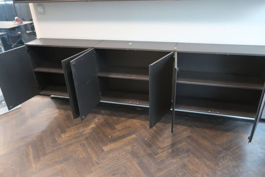 2 stk. væghængt reoler