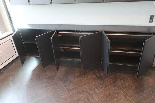 2 stk. væghængt reoler