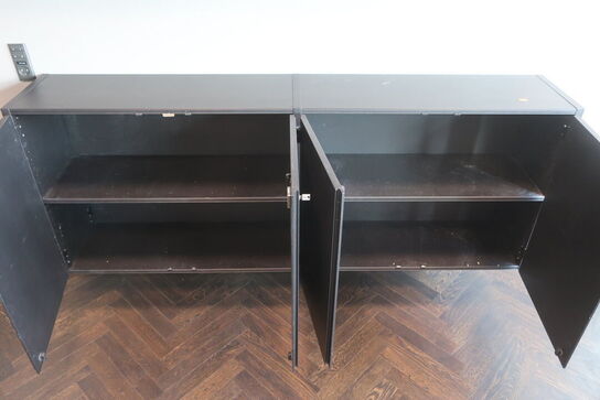 2 stk. væghængt reoler