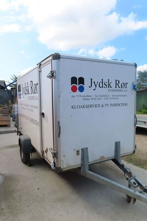 Trailer VARIANT 1317C4-door