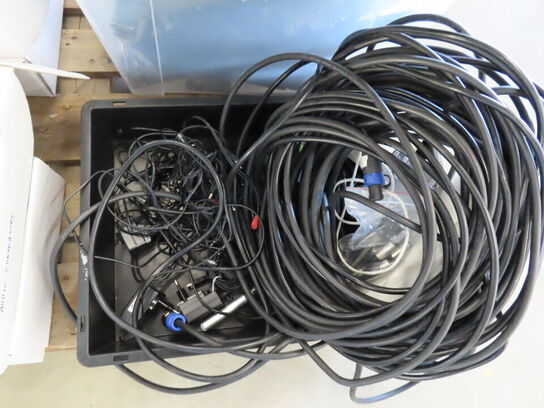 Palle med rester fra TC ELECTRONIC