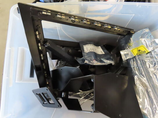 Palle med rester fra TC ELECTRONIC