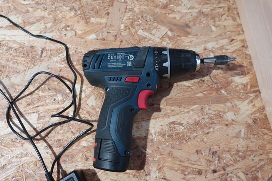 Akku bore/skruemaskine BOSCH med 2 stk. batterier og lader