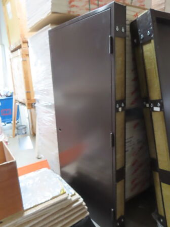 Branddør - SAFCO DOORS (220x101cm)