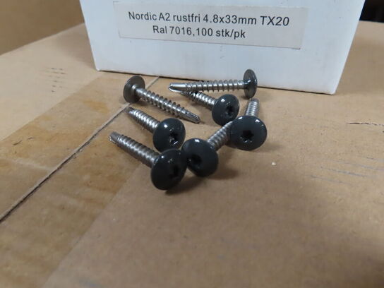 20 kasser. Rustfri skruer 4,8 x 33 mm med sort hoved