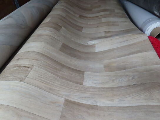 Vinyl gulv (300x290 cm)