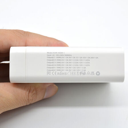 Ladestation GaN 200W – 6 porte (USB-C & USB-A) – Hurtig opladning til mobil og bærbar computer
