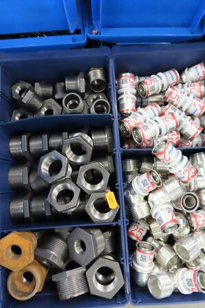 Plukkasser med diverse fittings