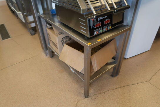 Rustfri stålbord med indhold (uden paninigrill)