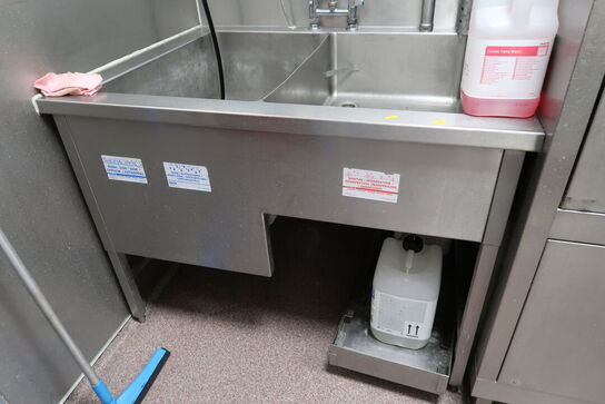 Rustfri stålvaske med armatur