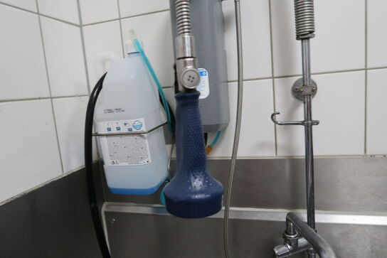 Rustfri stålvaske med armatur