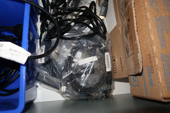 Div. IT-udstyr, kontorartikler samt julepynt