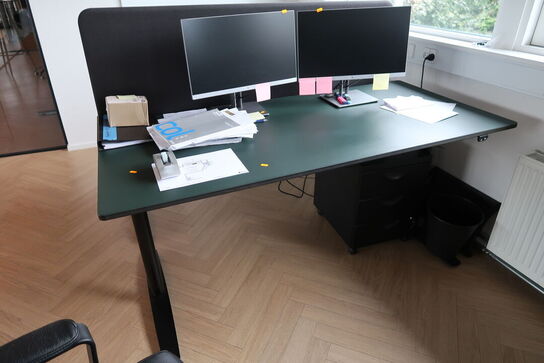 El. hæve/sænke skrivebord uden indhold med skuffemodul